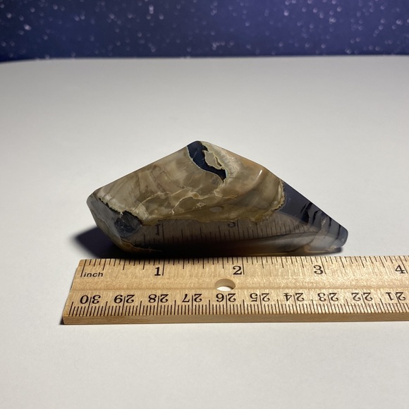 Volcanic Agate Free Form - Picture 3 of 4